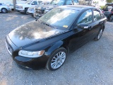 2011 VOLVO S40 T5 CAR - REBULD SALVAGE TITLE (SHOWING APPX 190,954 MILES) (VIN # YV1672MS6B2547241)