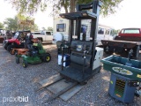 CROWN SB3200 ORDER PICKER FORKLIFT W/ CHARGER (SHOWING APPX 3,991 HOURS) (SERIAL # 1A263389)