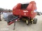 NH BR7090 ROUND BALER W/ MONITOR