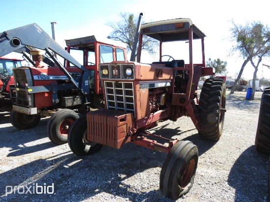IH 986 TRACTOR (HOURS UNKNOWN,UP TO BUYER TO DO THEIR DUE DILLIGENCE TO CONFIRM MILEAGE, AUCTION COM