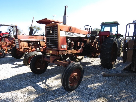IH 856 TRACTOR (HOURS UNKNOWN,UP TO BUYER TO DO THEIR DUE DILLIGENCE TO CONFIRM MILEAGE, AUCTION COM