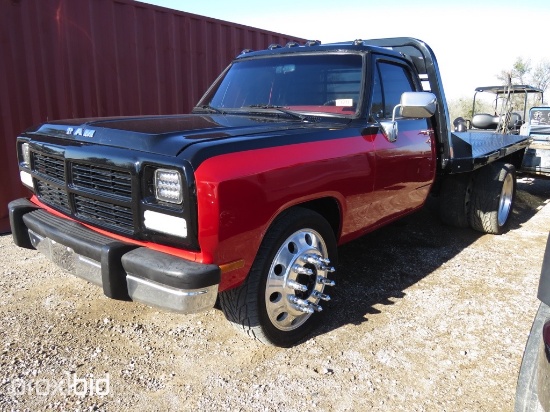 1991 DODGE 3500 PICKUP DIESEL (SHOWING APPX 149,390 MILES,UP TO BUYER TO DO THEIR DUE DILLIGENCE TO