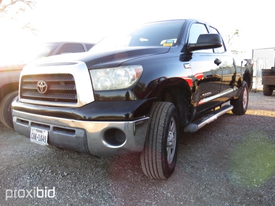 2007 TOYOTA TUNDRA PICKUP (SHOWING APPX  251,884 MILES,UP TO BUYER TO DO THEIR DUE DILLIGENCE TO CON
