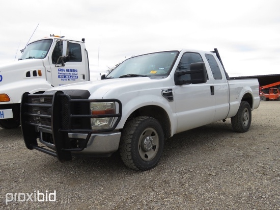 2008 FORD F250 PICKUP (SHOWING APPX 227,241 MILES, UP TO BUYER TO DO THEIR DUE DILLIGENCE TO CONFIRM