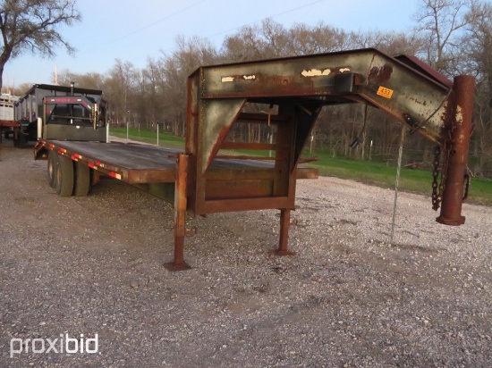2002  24' GOOSENECK TANDEM DUAL TRAILER (PLATE # DYYD03) (REGISTRATION RECEIPT ON HAND AND WILL BE M
