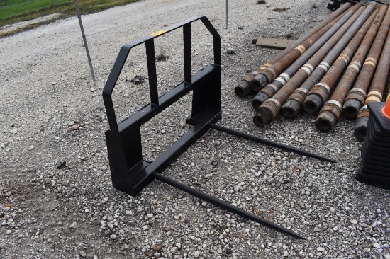 SKID STEER 2 SPEAR HAY SPEAR