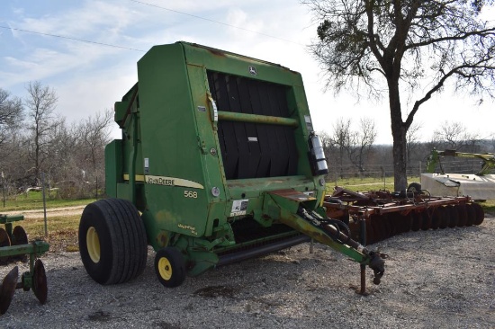 JD 568 ROUND BALER