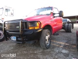 2001 FORD F550 POWERSTROKE DIESEL PICKUP (SHOWING APPX 260,611 MILES, UP TO BUYER TO DO THEIR DUE DI