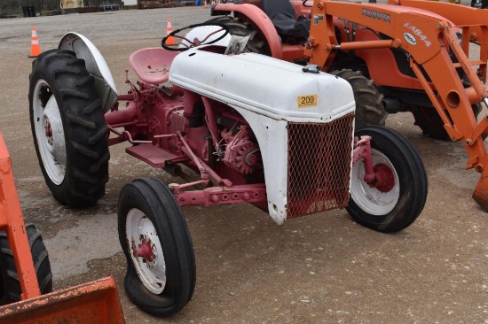 FORD 8N TRACTOR (SERIAL # 8NT09934) (NOT RUNNING)