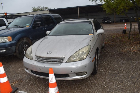 2004 LEXUS ES 330 CAR (VIN # JTHBA30G340014418) (SHOWING APPX 198,638 MILES, UP TO BUYER TO DO THEIR