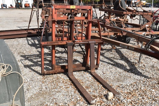 HYDRUALIC PALLET FORKS 3PT