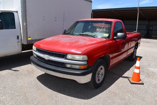 2002 CHEVROLET 1500 PICKUP (VIN # 1GCEC14V02Z220942) (SHOWING APPX 182,623 MILES, UP TO BUYER TO DO