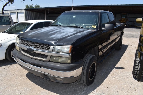 2004 CHEVROLET 1/2 TON PICKUP (VIN # 2GCEC19V041196839) (SHOWING APPX 200,643 MILES, UP TO BUYER TO