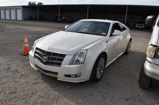 2011 CADILLAC CTS CAR (MOTOR HAS A KNOCK) (VIN # 1G6DJ1ED2B0156045) (UNKNOWN MILES, UP TO BUYER TO D