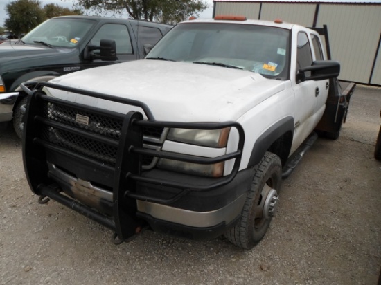 CHEVROLET 3500 PICKUP (VIN # 1GBJK33D76F250126) (SHOWING APPX 194,823 MILES, UP TO BUYER TO DO THEIR
