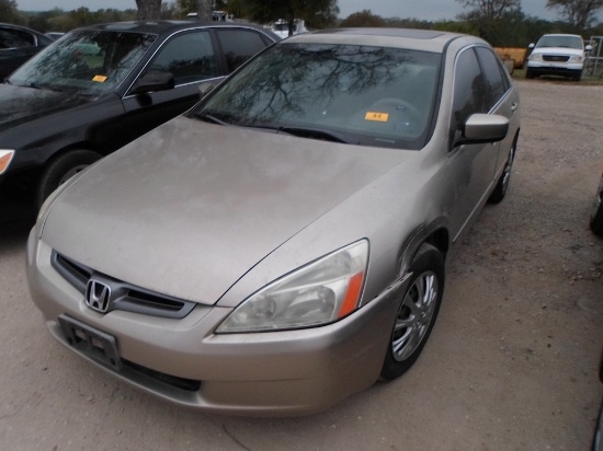 2003 HONDA ACCORD CAR (VIN # 1HGCM66533A041195) (SHOWING APPX 145,776 MILES, UP TO BUYER TO DO THEIR