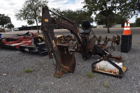 BISON TVH 1010 - 2E 3PT BACKHOE
