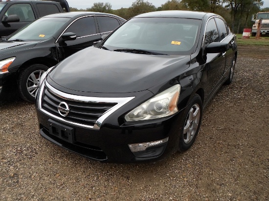2015 NISSAN ALTIMA (VIN # 1N4AL3AP0FC220776) (SHOWING APPX 104,670 MILES, UP TO BUYER TO DO THEIR DU