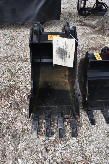 18" MINI EXCAVATOR BUCKET