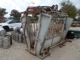 HYDRAULIC 220 VOLT CATTLE SQUEEZE CHUTE