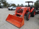 KUBOTA M6060 TRACTOR W/ KUBOTA LA1154 LOADER (SERIAL # 59120) (SHOWING APPX 924 HOURS, UP TO BUYER T