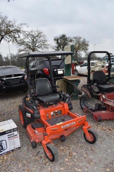 KUBOTA  Z121S ZERO TURN MOWER (SERIAL # 25466) (SHOWING APPX 210 HOURS, UP TO THE BUYER TO DO THEIR