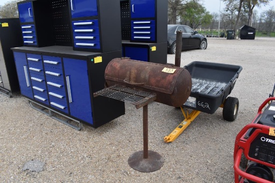 BBQ PIT