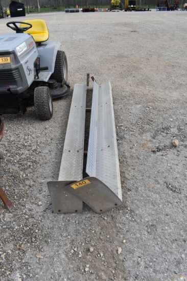 RUNNING BOARDS