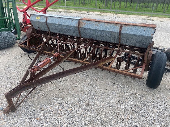JD GRAIN DRILL