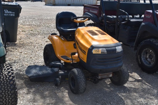 POULAN PRO 26H54 V-TWIN RIDING MOWER (SERIAL # 051611A001194) (SHOWING APPX 117 HOURS, UP TO THE BUY