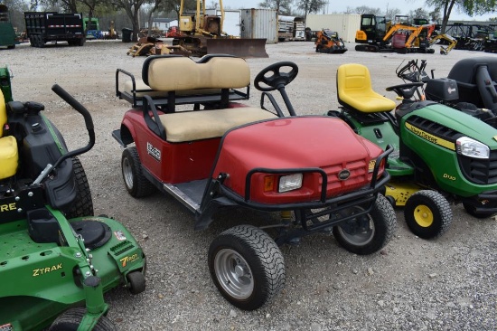 EZ GO GOLF CART (GAS) (SERIAL # 2566036) (K)