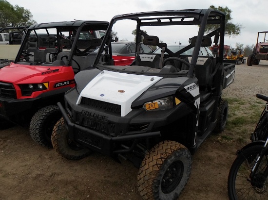 2015 POLARIS RANGER XP (VIN # 3NSRTE875FG892049) (SHOWING APPX 899 HOURS, UP TO THE BUYER TO DO THEI