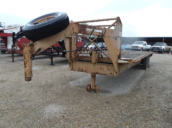 1967 24' GOOSENECK TANDEM AXLE TRAILER (VIN # 1291) (TITLE ON HAND AND WILL BE MAILED CERTIFIED WITH