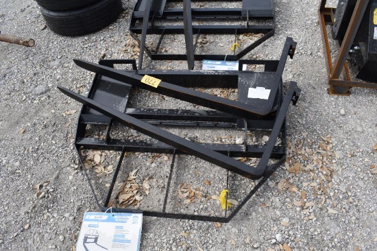 SKID STEER PALLET FORK