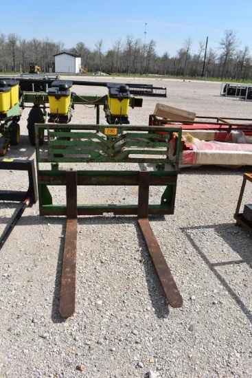 LOADER PALLET FORKS