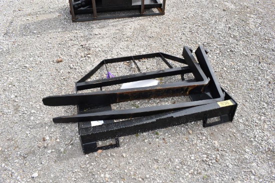 SKID STEER PALLET FORK