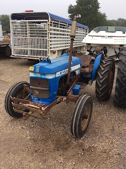 LEYLAND 154 TRACTOR (SERIAL # 54D/309037-15284) (SHOWING APPX 784 HOURS, UP TO THE BUYER TO DO THEIR