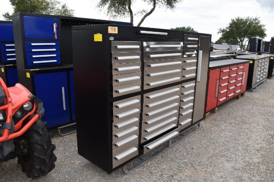 SILVER TOOLBOX (DAMAGED DRAWERS)