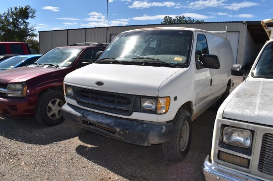 2000 FORD VAN POWERSTROKE (VIN # 1FTSE34F1YHA19437) (SHOWING APPX 310,965 MILES, UP TO THE BUYER TO