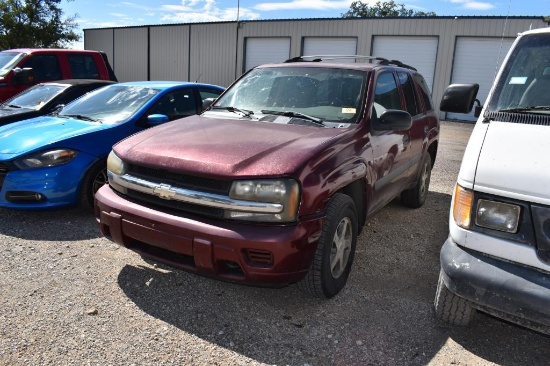 2005 CHEVROLET TRAILBLAZER LS (VIN # 1GNDT13S952239822) (SHOWING APPX 225,308 MILES, UP TO THE BUYER