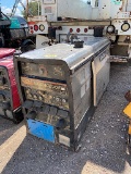 LINCOLN 300 WELDER (SERIAL # U1070404323) (SHOWING APPX 3,115 HOURS, UP TO THE BUYER TO DO THEIR DUE