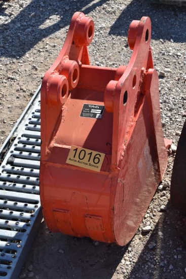 1' KUBOTA EXCAVATOR BUCKET