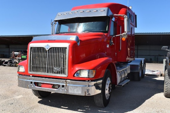 2001 IH 9200 TRUCK W/ PRO SLEEPER (VIN # 2HSCEAXRX1C015079) (SHOWING APPX 1,317,523 MILES, UP TO THE