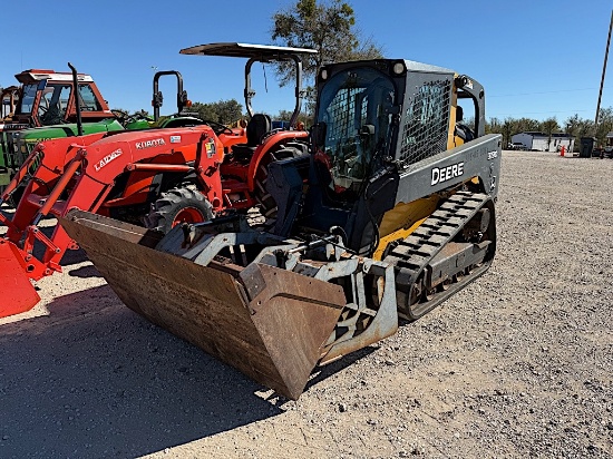 JD 319D SKID STEER W/ ROCK AND PLAIN BUCKET (SERIAL # IT0319DAKCG227748) (SHOWING APPX 1,620 HOURS,