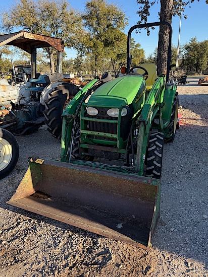 JD 3320 TRACTOR W/ JD 300X LOADER AND 4' SHREDDER (SERIAL # LV3320P240340 (SHOWING APPX 67 HOURS, UP