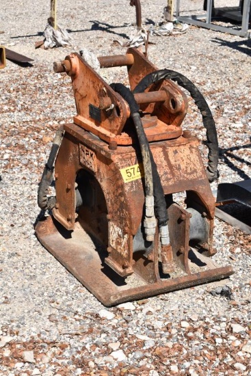 NPK C-4C EXCAVATOR PACKER