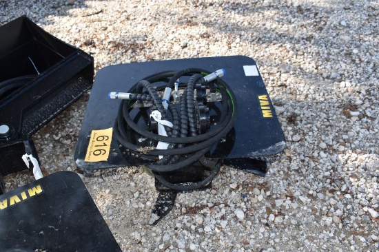 MINI EXCAVATOR TRIMMER
