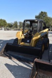 JD 250 SKID STEER (SERIAL # KV0250A150943) (SHOWING APPX 198 HOURS, UP TO THE BUYER TO DO THEIR DUE