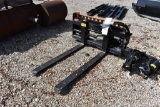 SKID STEER HYDRAULIC PALLET FORKS