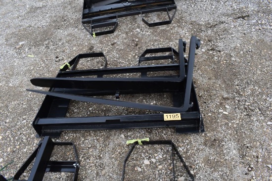 TRACTOR LOADER PALLET FORK